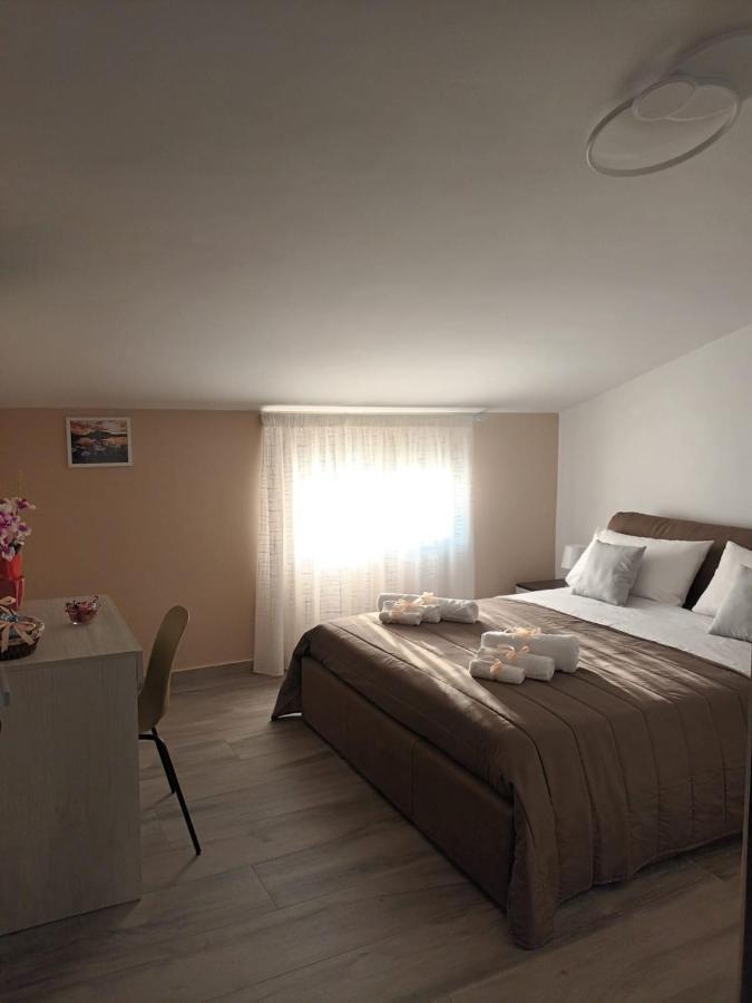 B&B Carpe Diem Caserte Extérieur photo